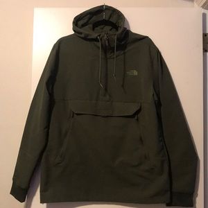 NWOT Men’s North Face Hooded Pullover